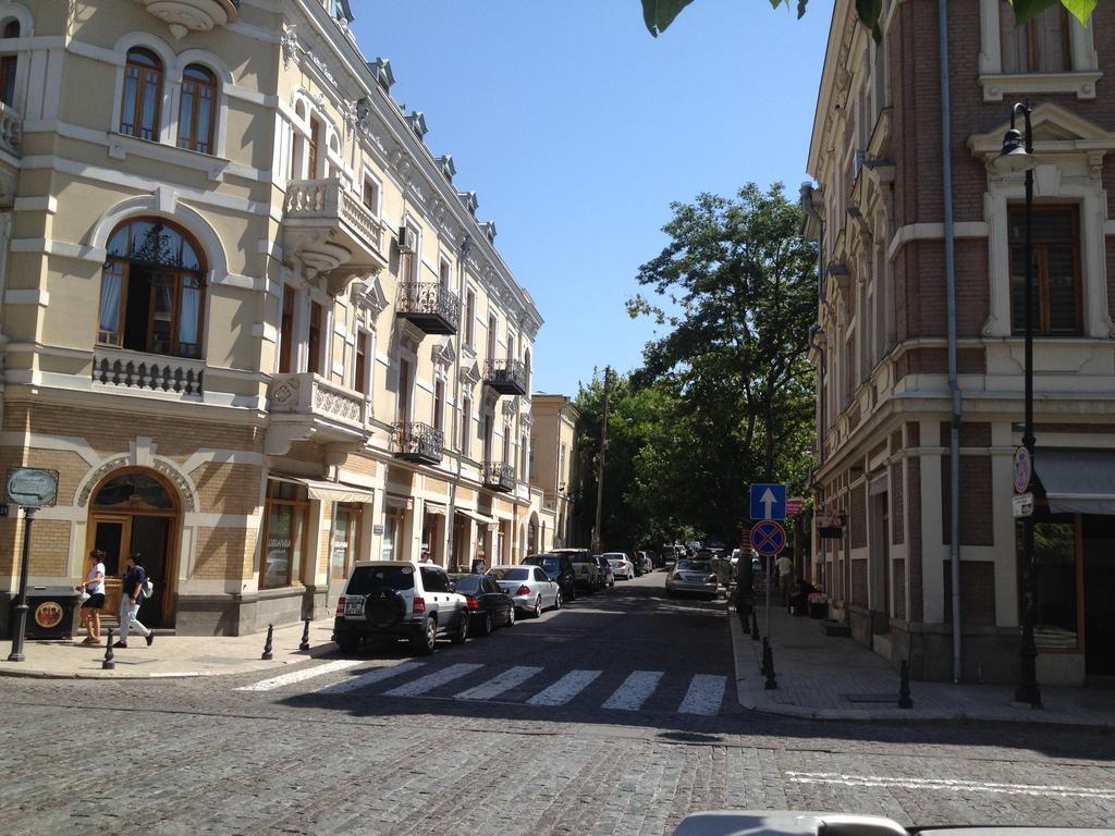 Alaroid'S Gt Lägenhet Tbilisi Exteriör bild