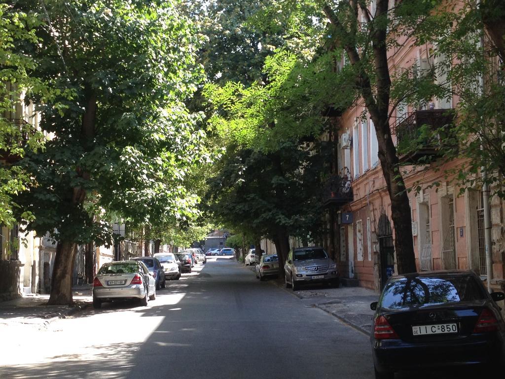 Alaroid'S Gt Lägenhet Tbilisi Exteriör bild